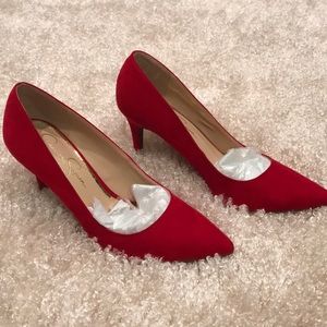 Jessica Simpson Women’s Faux Suede JP-Laenie Heels